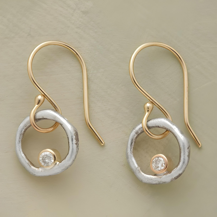 ClaraRose  - Luxurious Vintage Golden Earrings